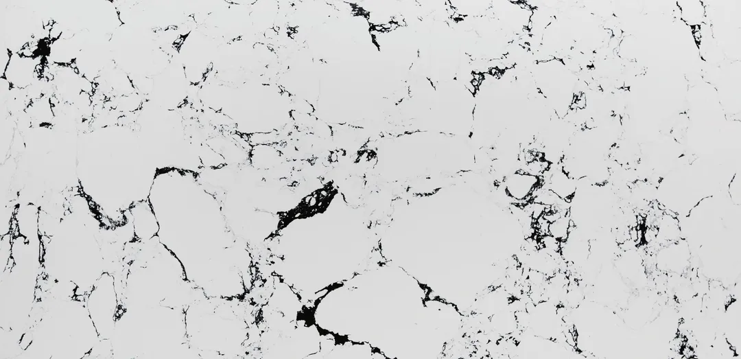 Inchiostro engineered marble slab: ink-black crackle veins on white