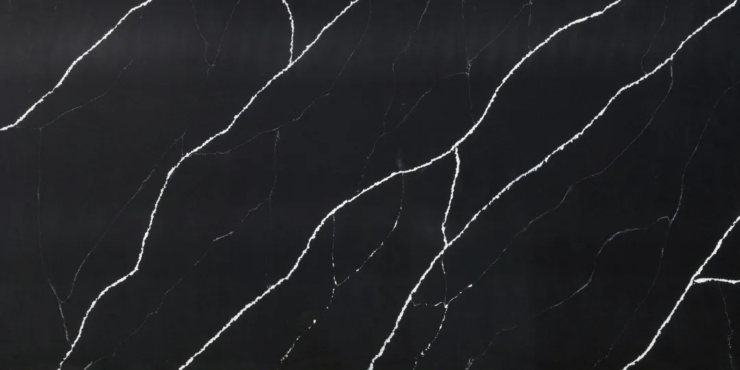 Nero Classico quartz slab: a few crisp white veins on deep black